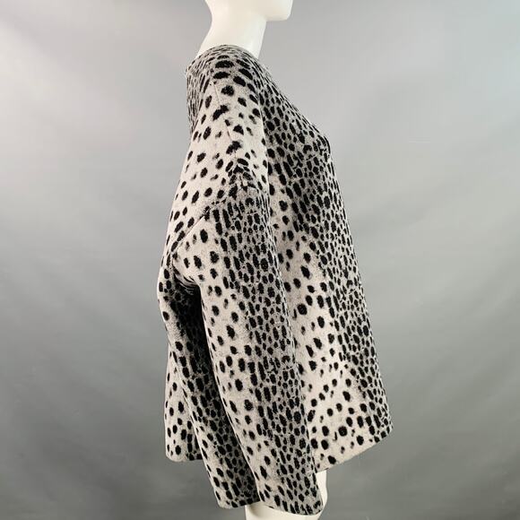 ALAIA Size 8 Grey Black Viscose Blend Animal Print Sweater - Picture 3 of 7